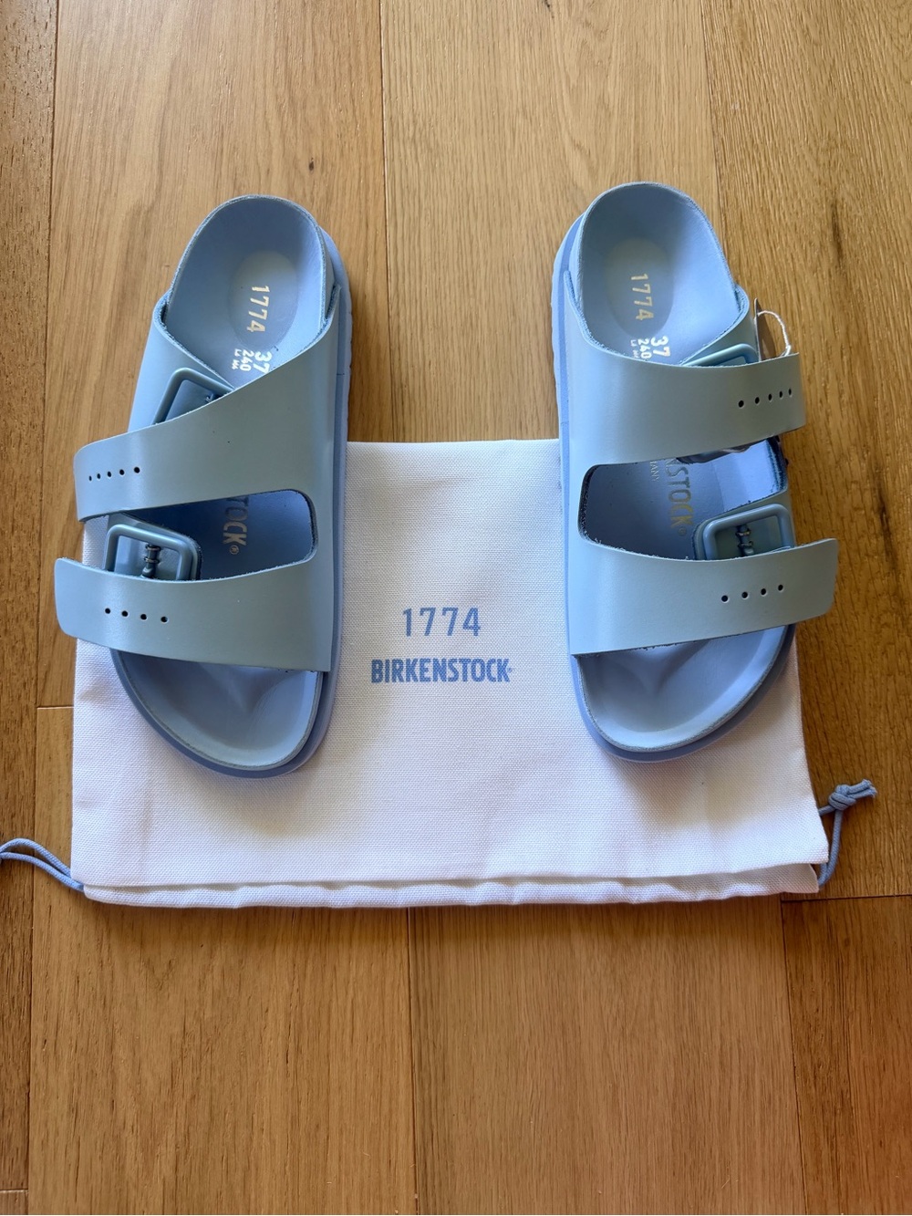 Birkenstock 1774 Arizona Avantgarde Leather Sandals in Powder Blue - RARE